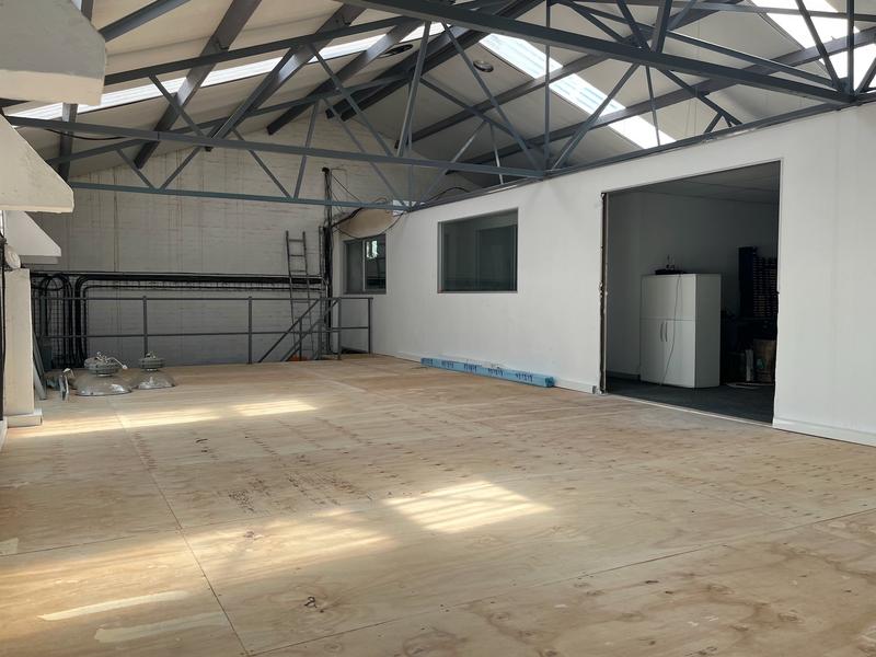 To Let Commercial Property for Rent in Claremont Western Cape